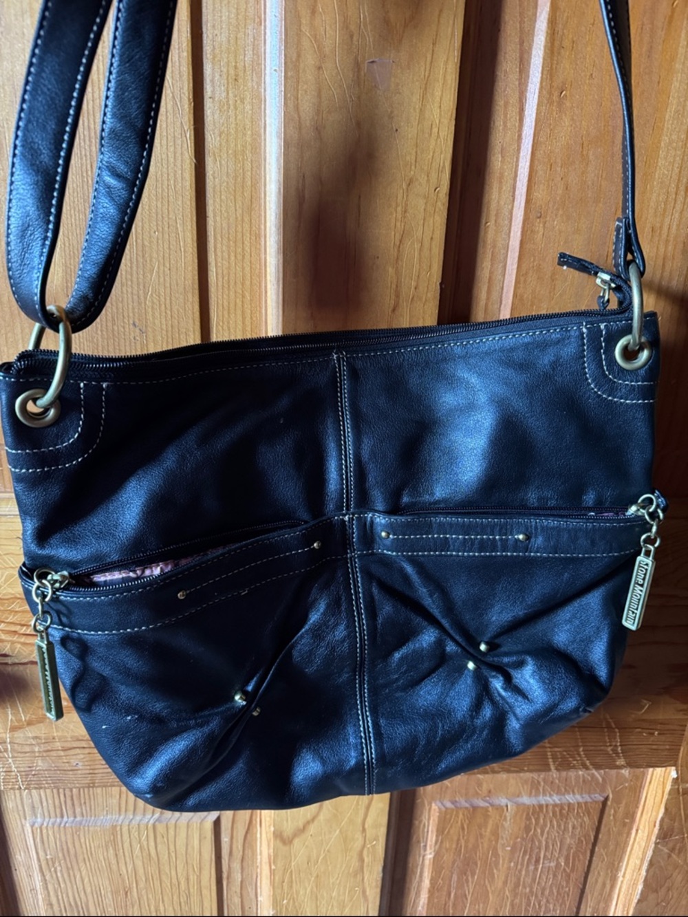 Leather Stone Mountain Shoulder Bag in Black